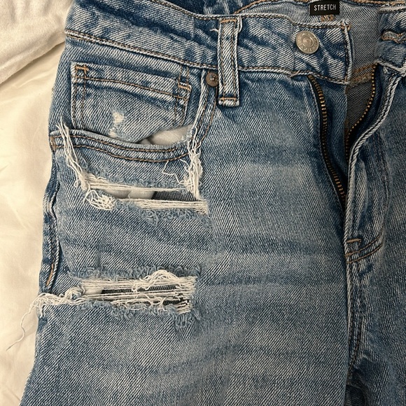 Ripped Mom jeans - Picture 3 of 8